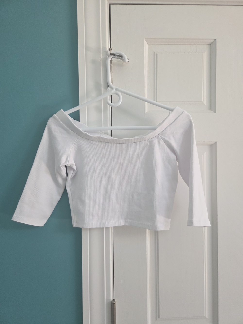 White Off-the-Shoulder Cropped Top